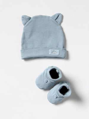 HAT AND SHOES