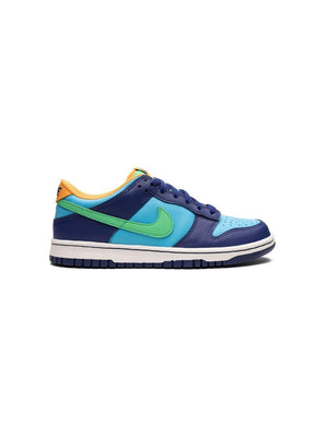 Dunk Low Sneakers