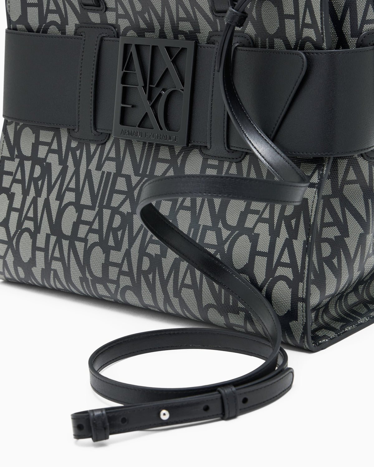 942689 3F742/00850 ARMANI EXCHANGE