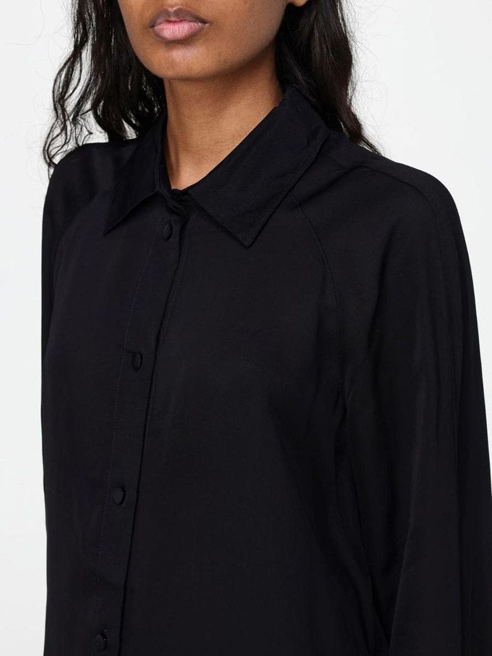 XW000666 AF16121/UC001 ARMANI EXCHANGE