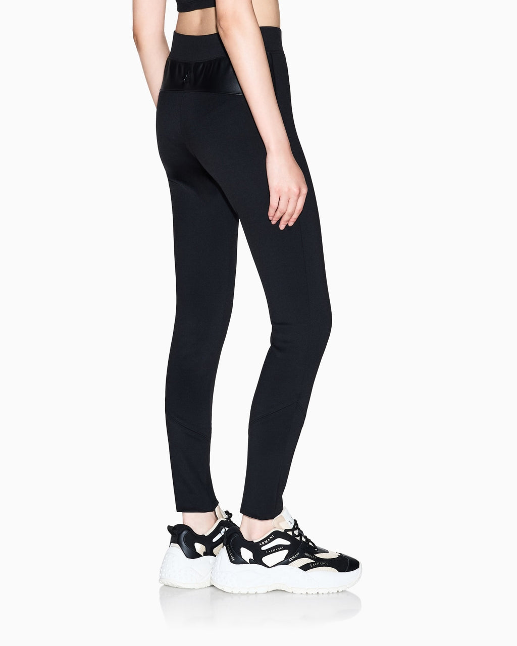 XW000754 AF16139/UC001 ARMANI EXCHANGE