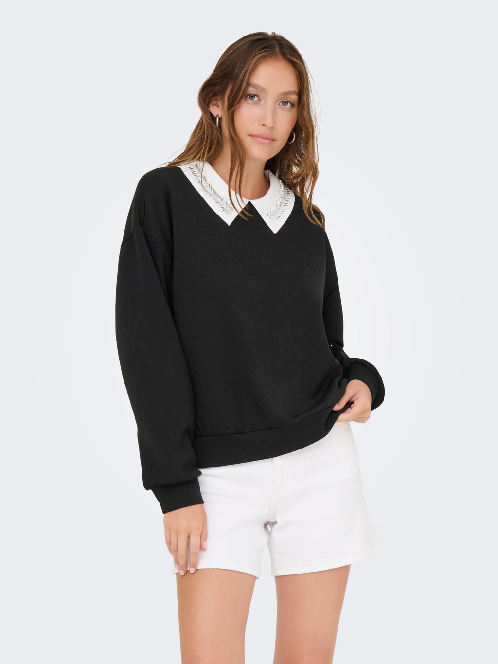 15356097/Black ONLY