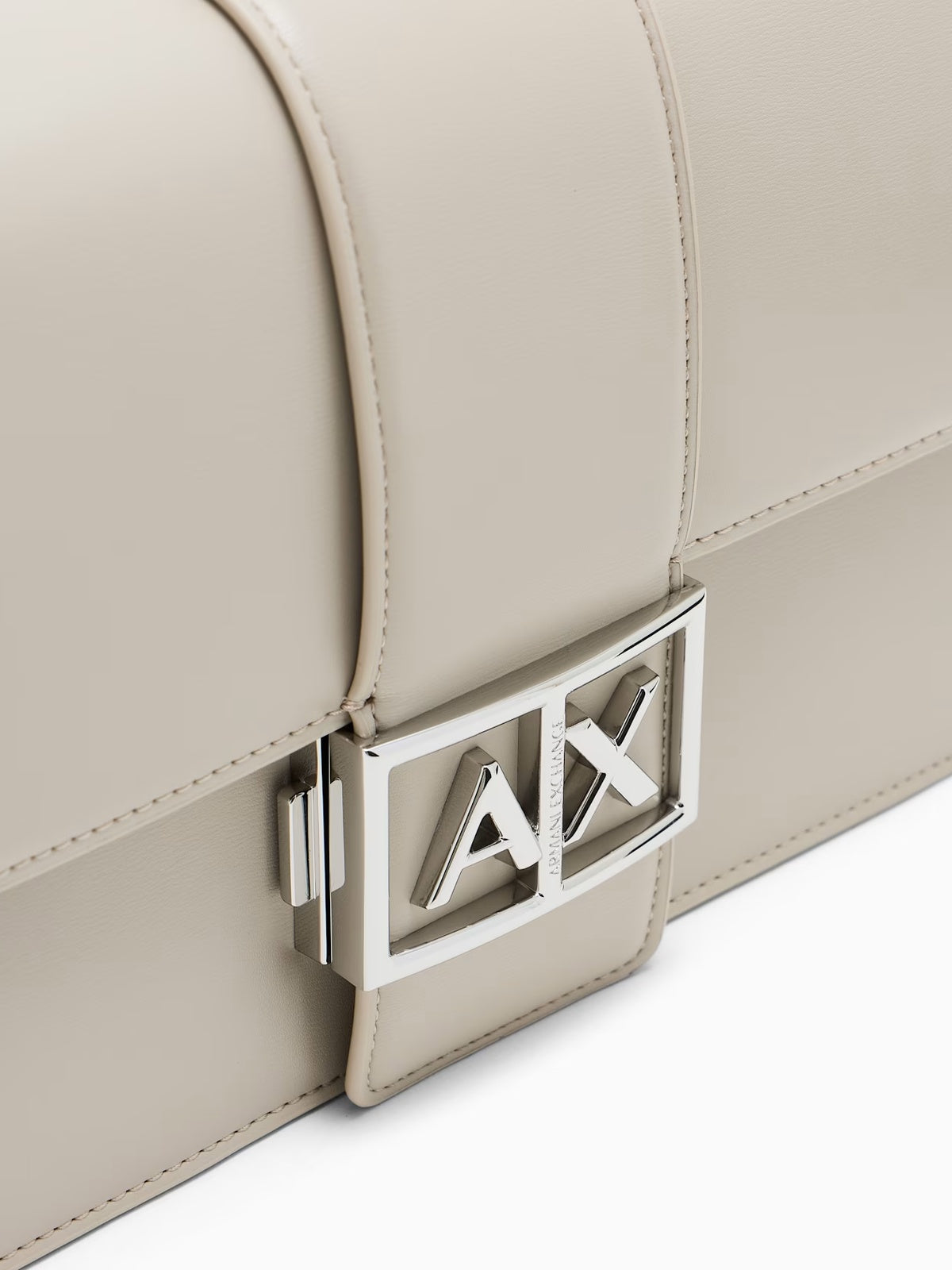 XW000070 AF12039/U6208 ARMANI EXCHANGE