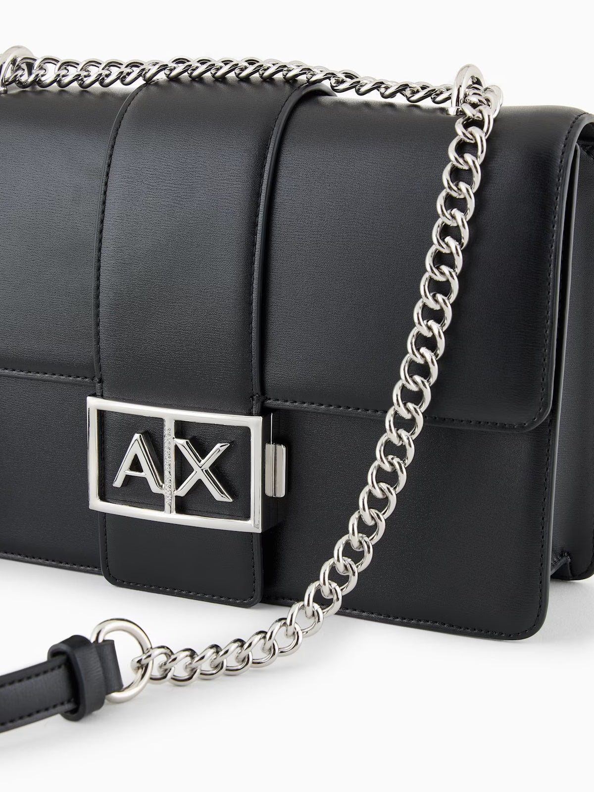 XW000070 AF12039/UC001 ARMANI EXCHANGE