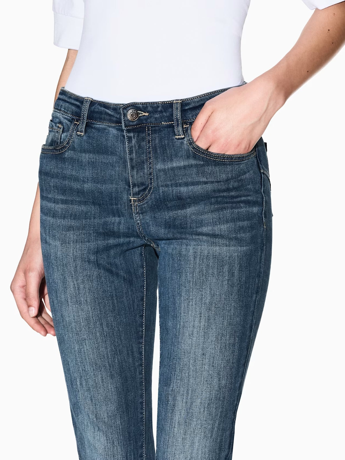 XW000129 AF10863/MB001 ARMANI EXCHANGE