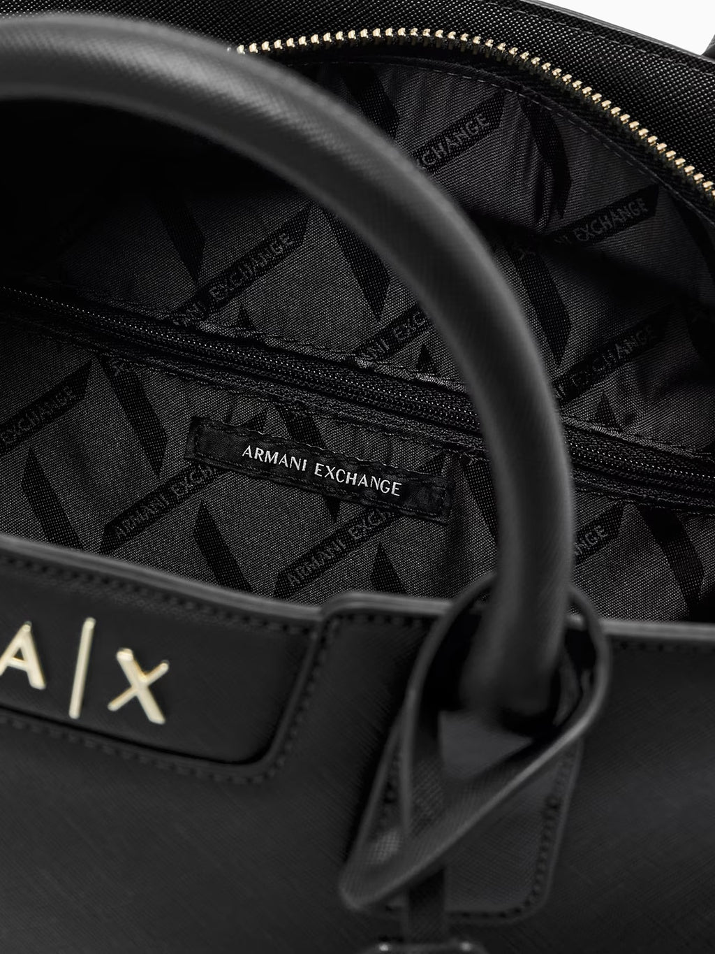 XW002158 AF26570/UC001 ARMANI EXCHANGE