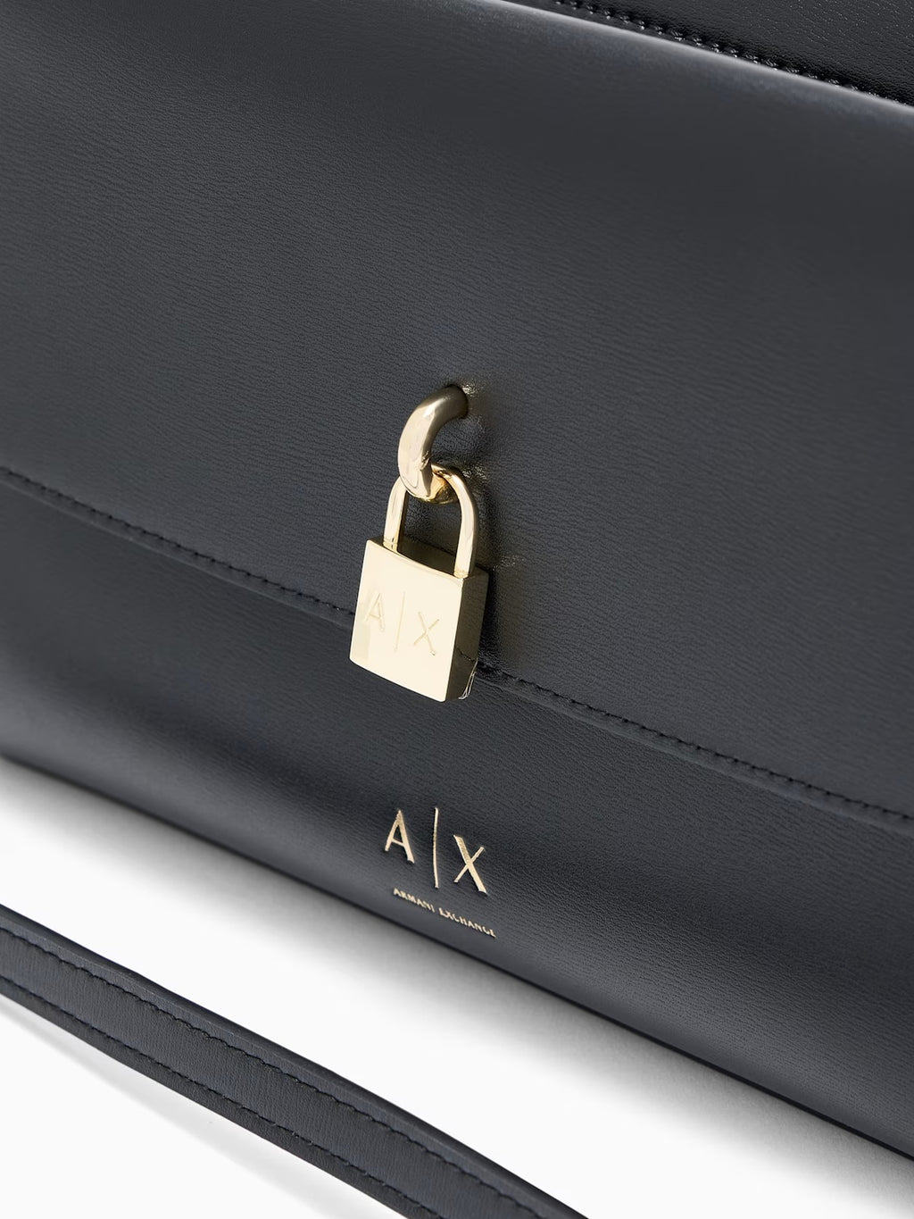 XW003056 AF28605/UC001 ARMANI EXCHANGE