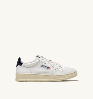 AUTRY Medalist low top leather sneakers