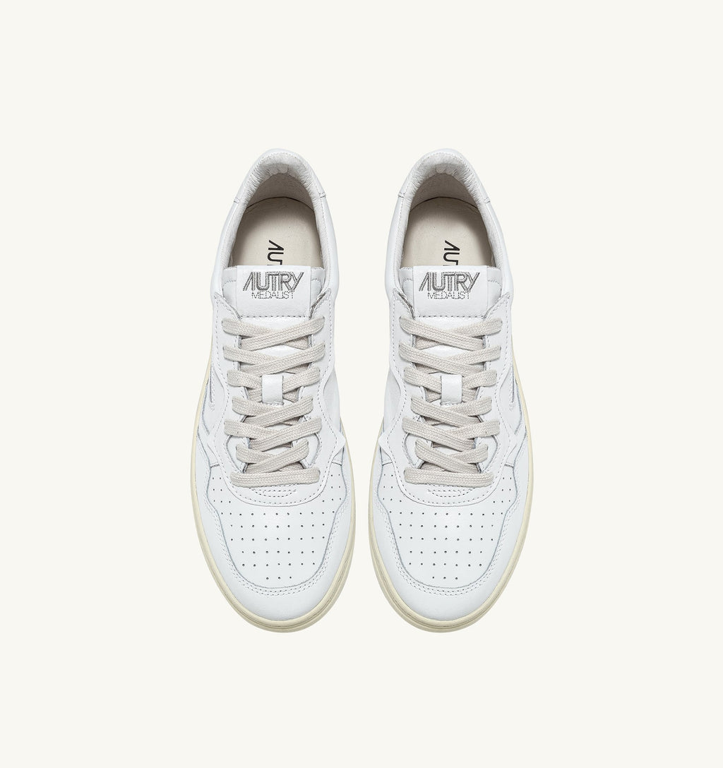 Medalist low leather sneakers 