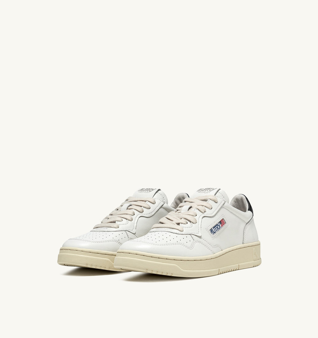 Medalist low top leather sneakers 