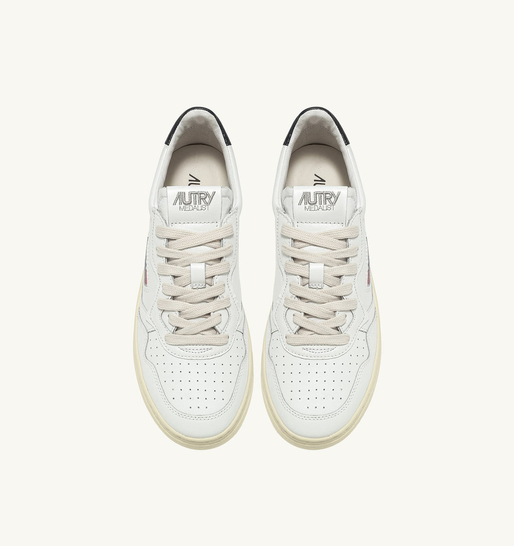 Medalist low top leather sneakers 