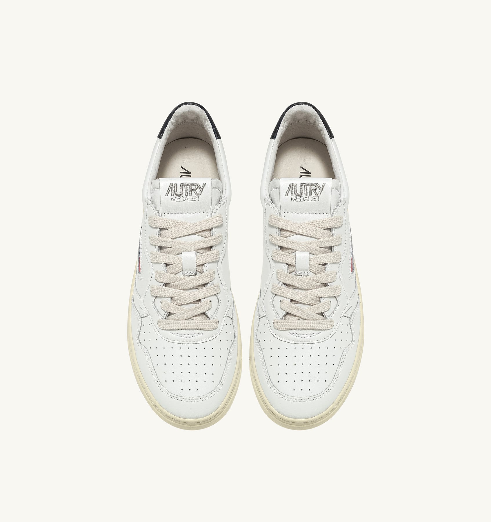 Medalist low top leather sneakers 