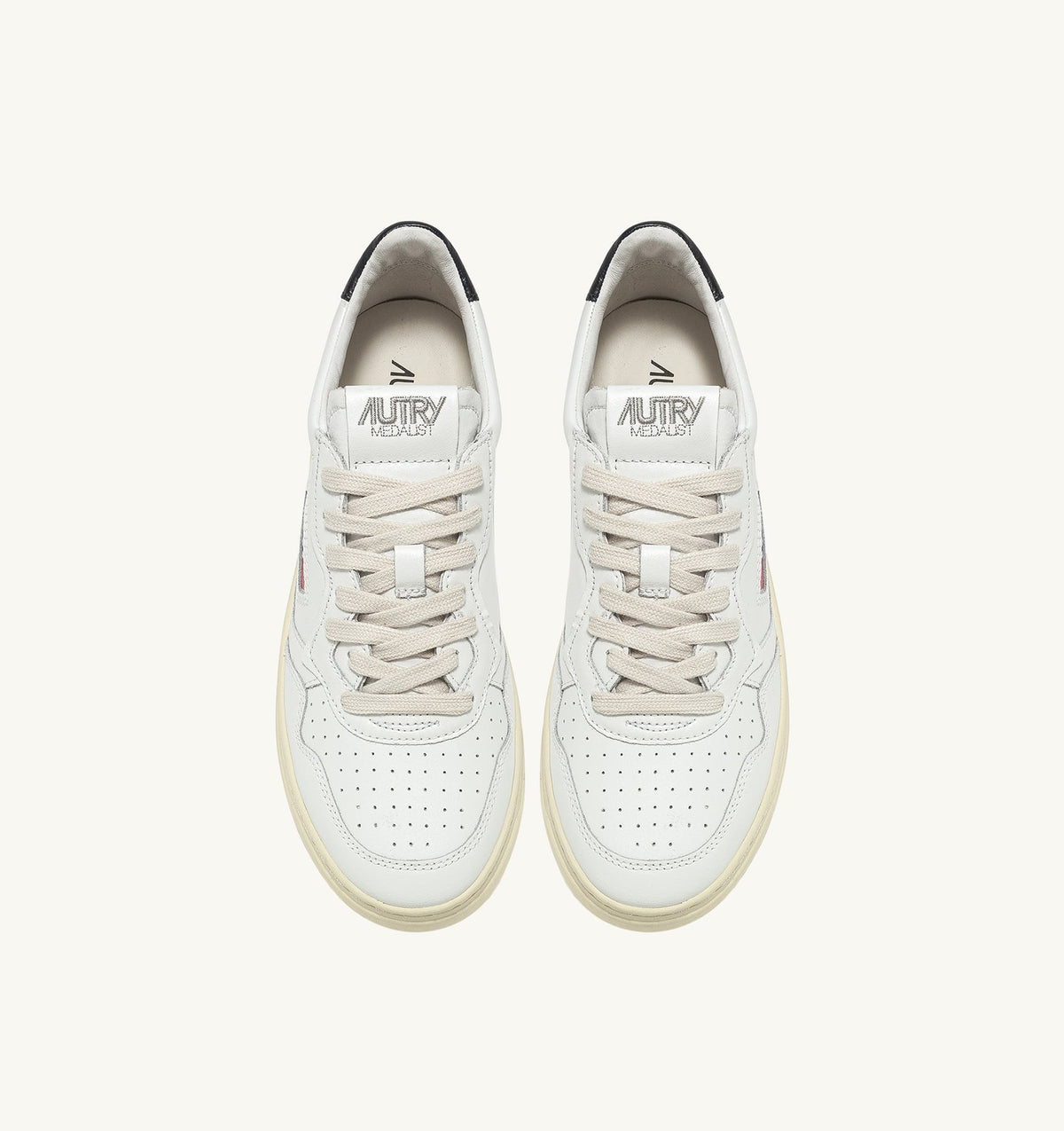Medalist low top leather sneakers 