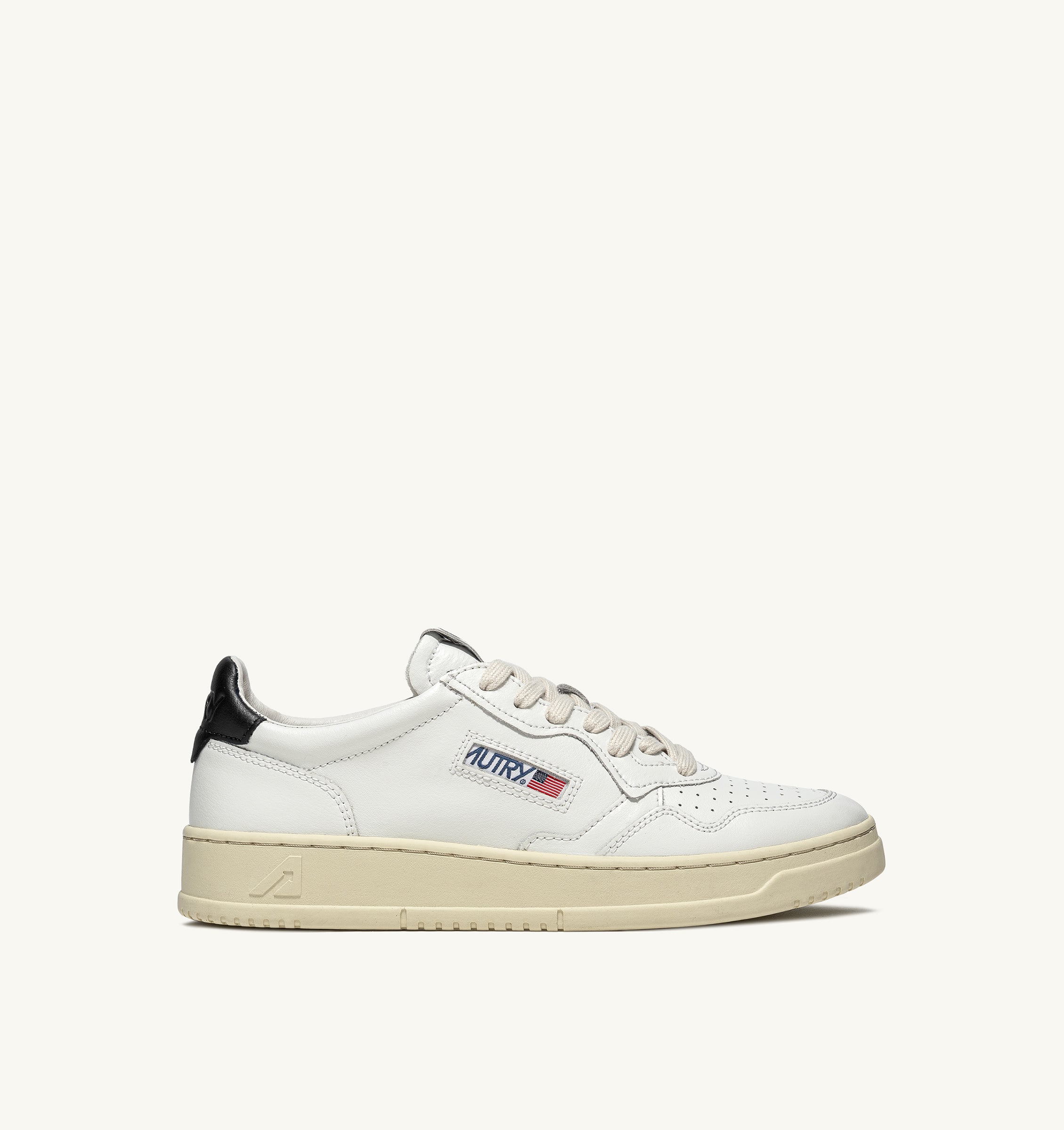 Medalist low top leather sneakers 