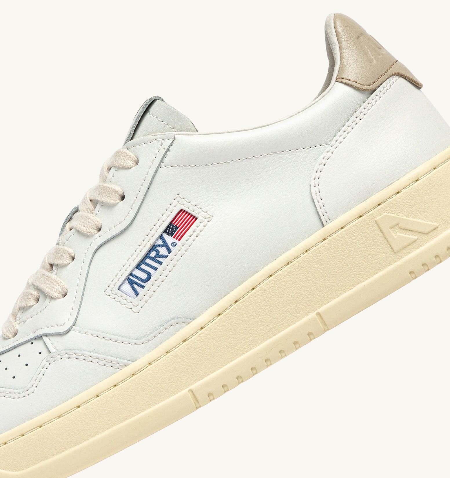 MEDALIST LOW SNEAKERS 