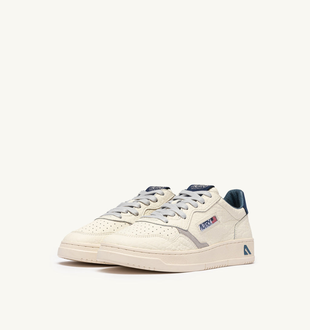 MEDALIST LOW SNEAKERS 
