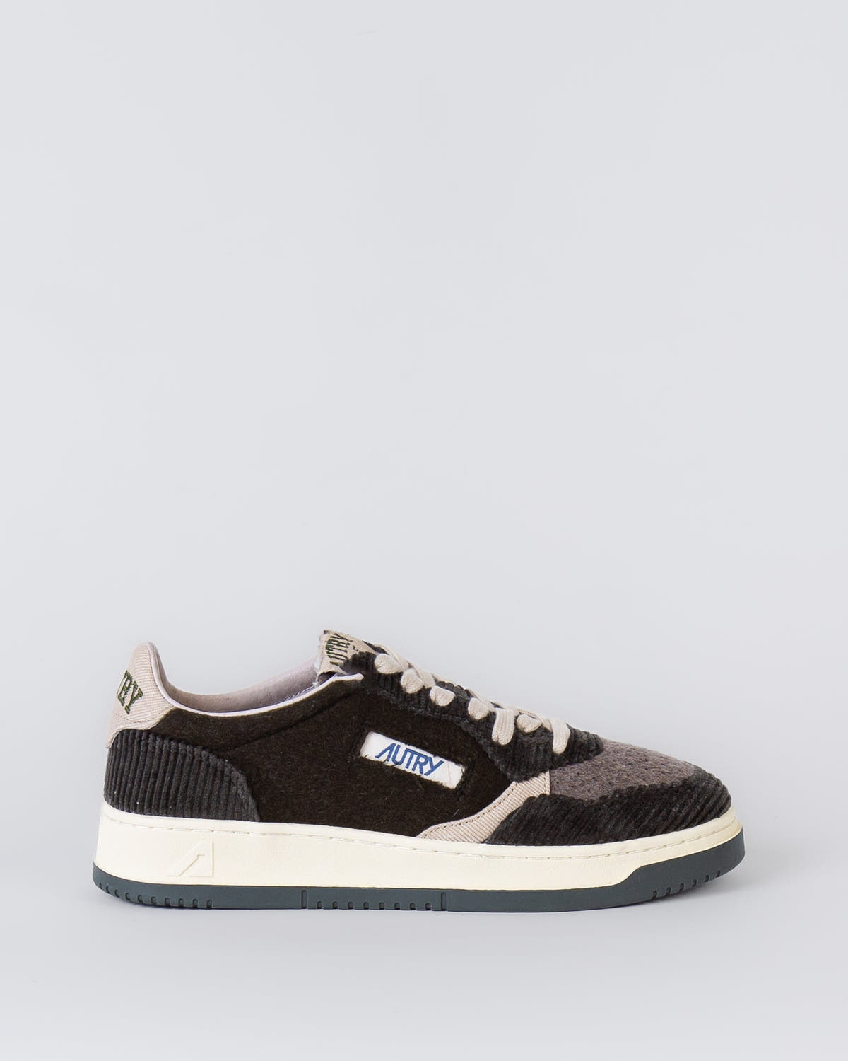 MEDALIST LOW SNEAKERS 
