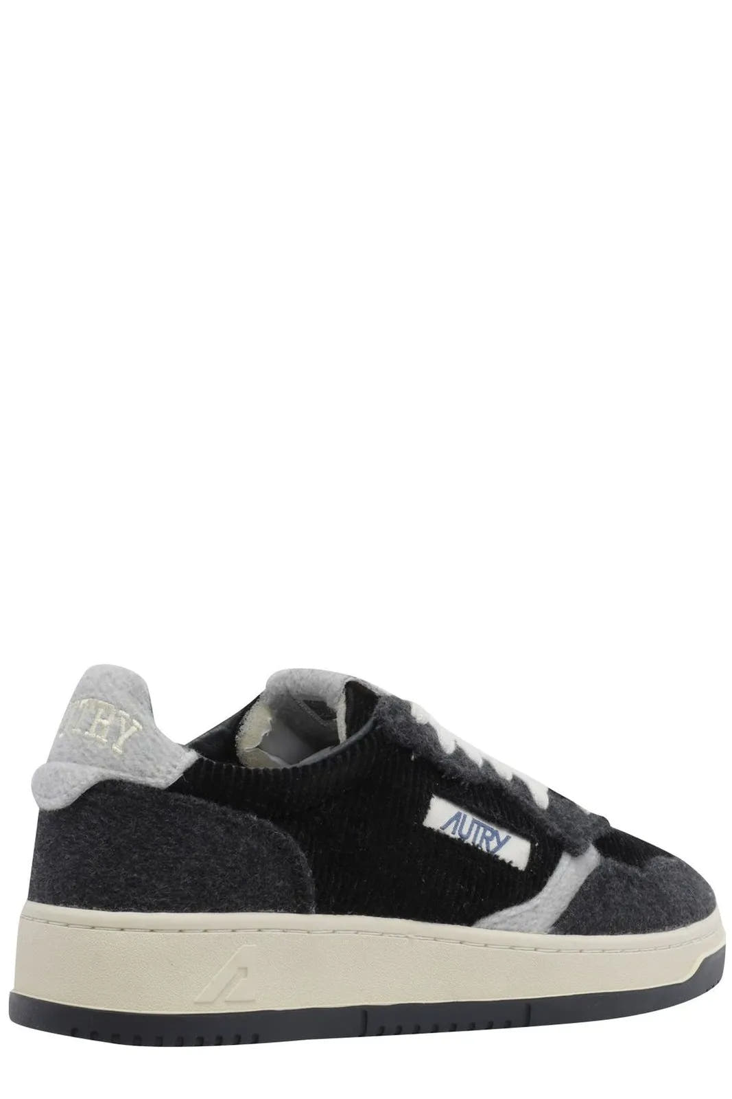 MEDALIST LOW SNEAKERS 