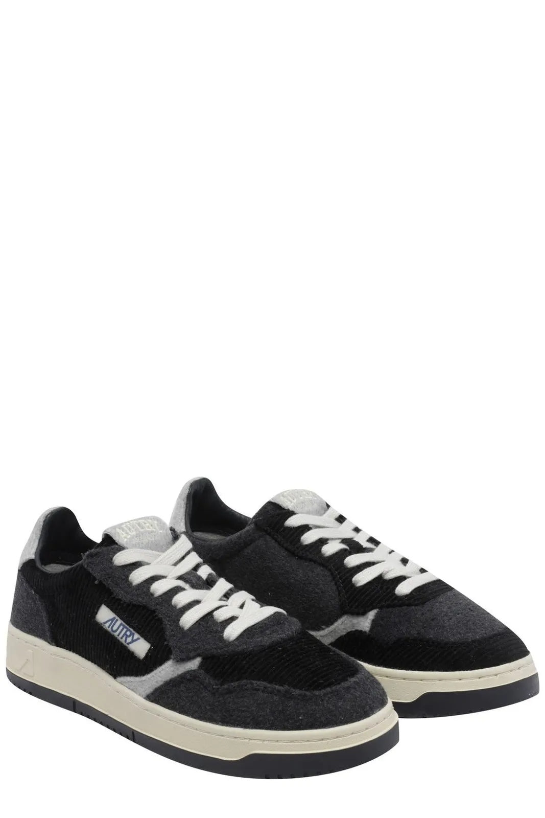 MEDALIST LOW SNEAKERS 