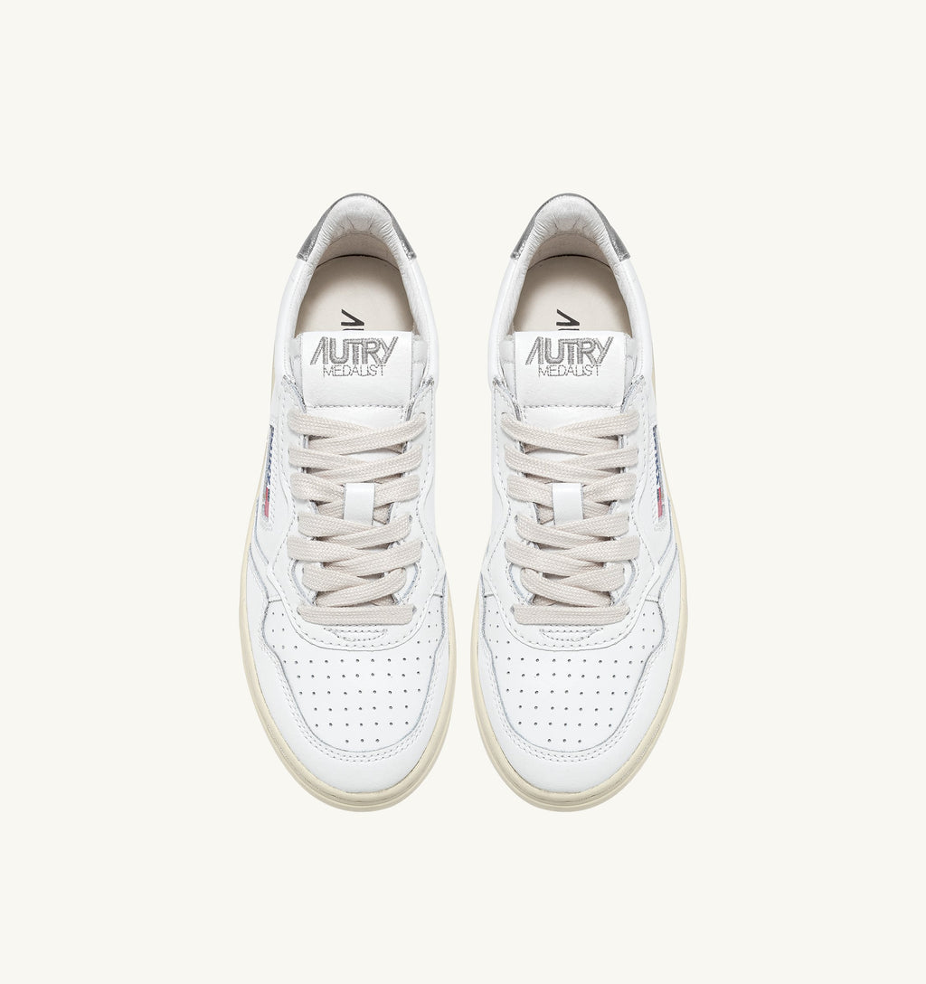 Medalist low top leather sneakers 