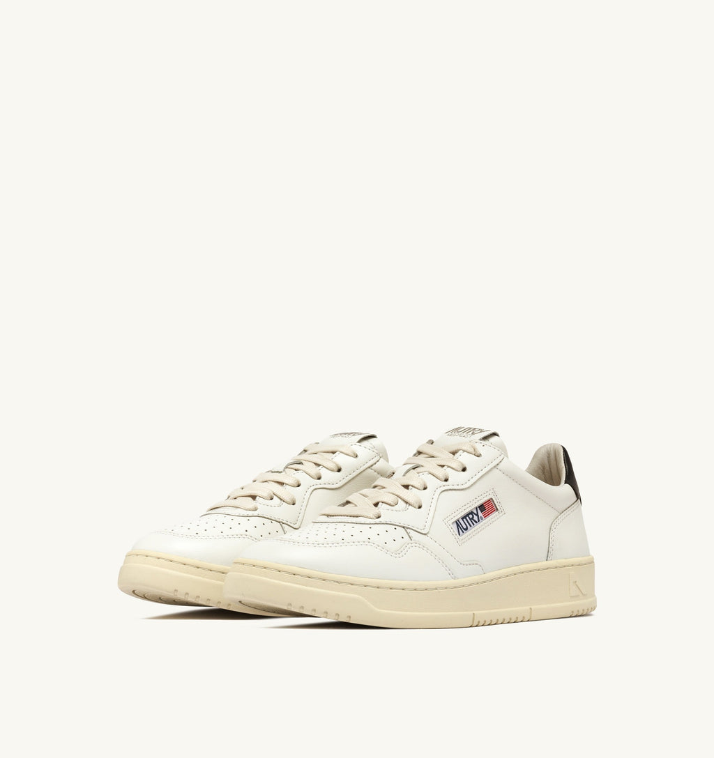 Medalist low top leather sneakers 