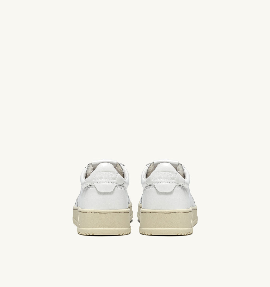 Medalist low top leather sneakers 