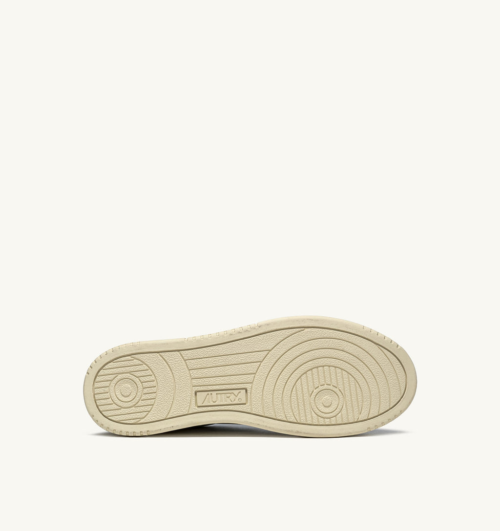 Medalist low top leather sneakers 
