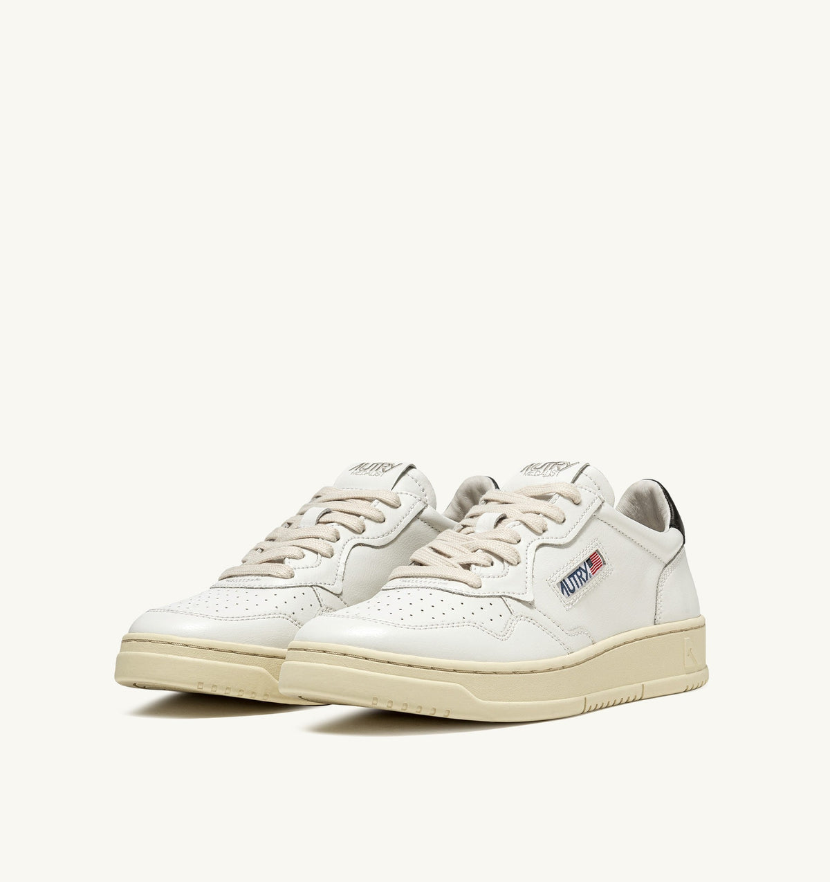 Medalist low top leather sneakers 