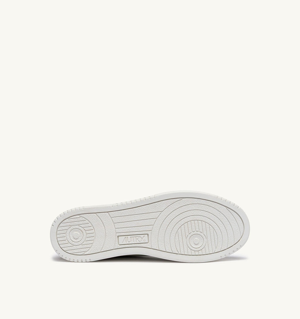 MEDALIST LOW SNEAKERS 
