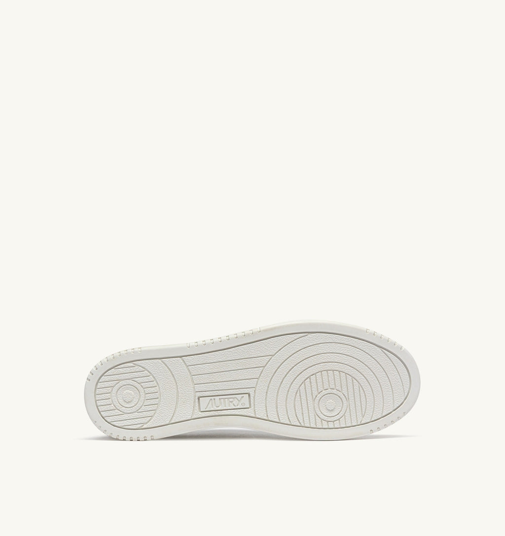 MEDALIST LOW SNEAKERS 