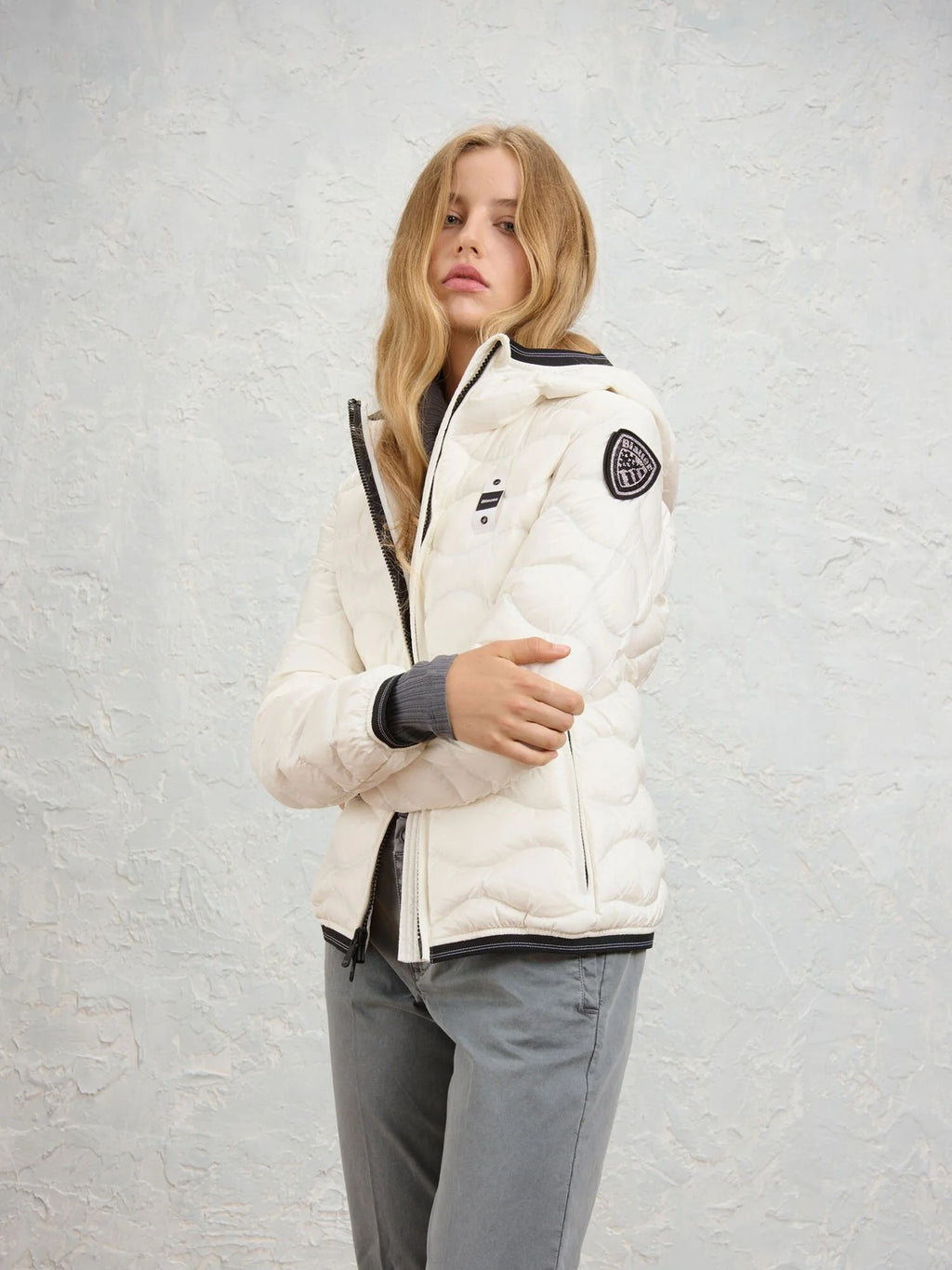 26WBLDC03033 006047/100BI BLAUER