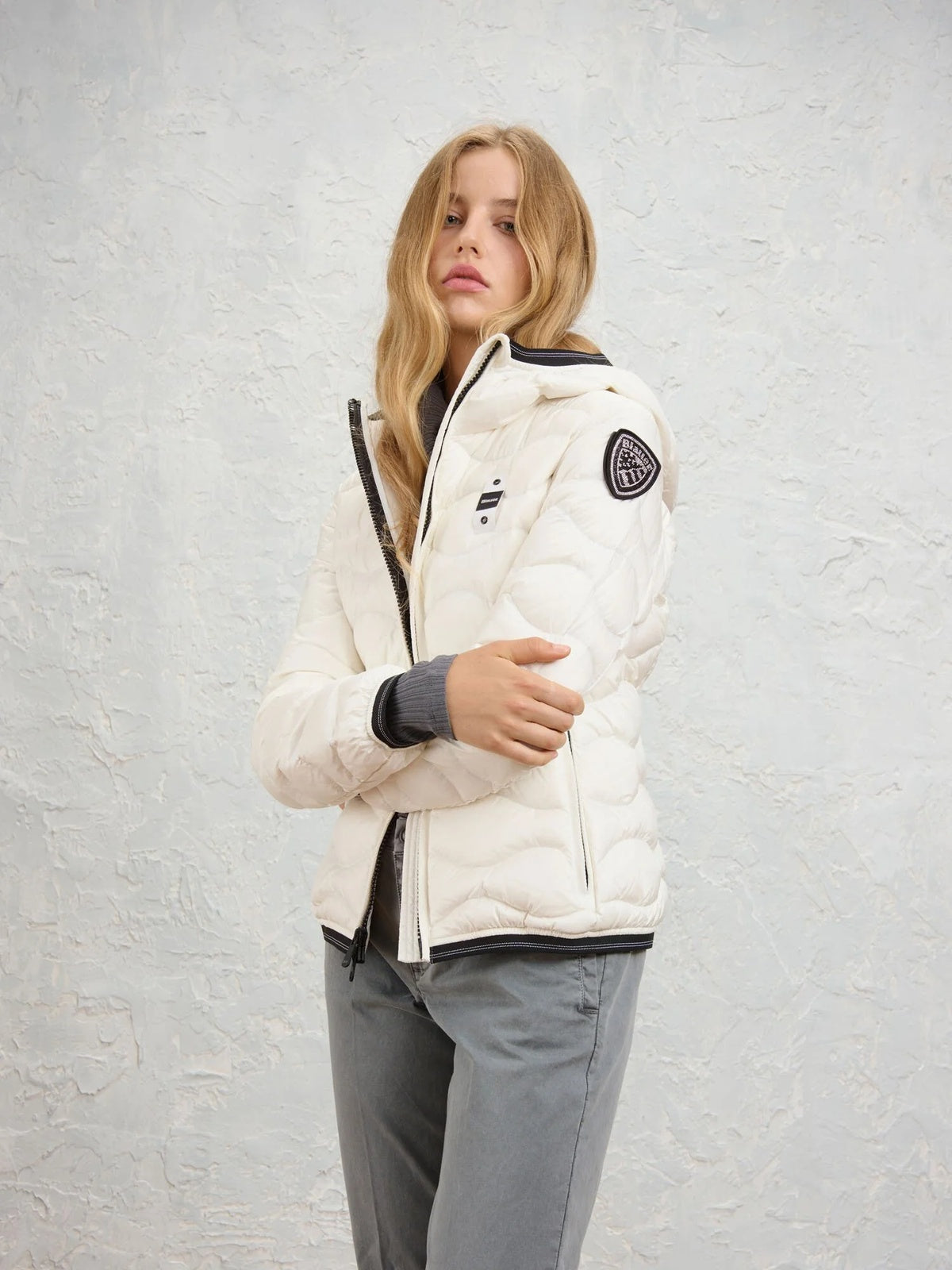 26WBLDC03033 006047/100BI BLAUER
