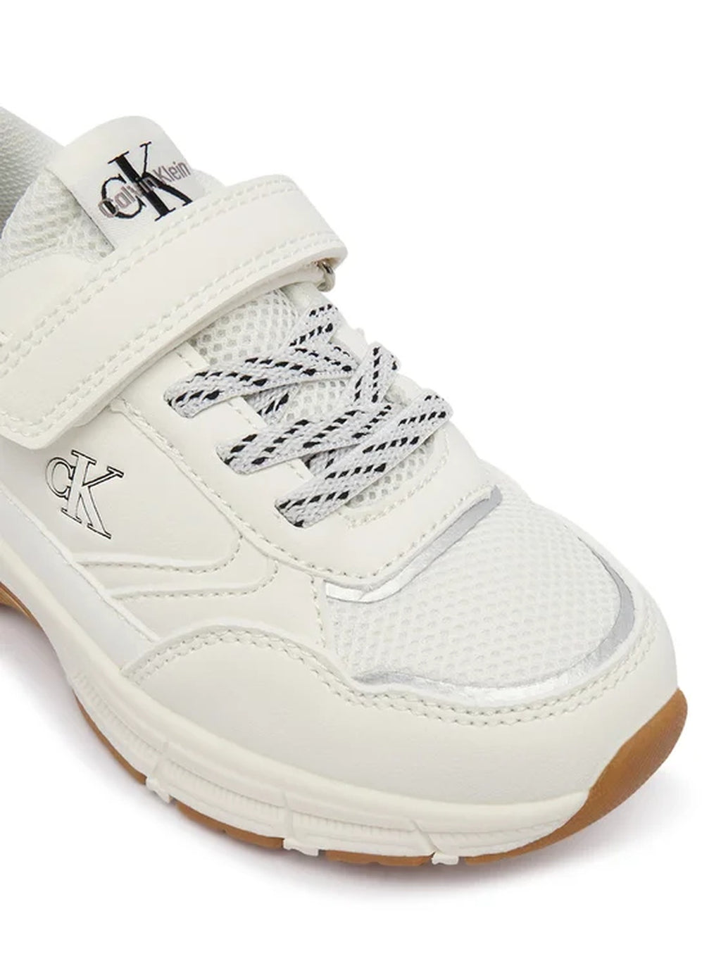 SNEAKER BASSA LACCI/VELCRO 
