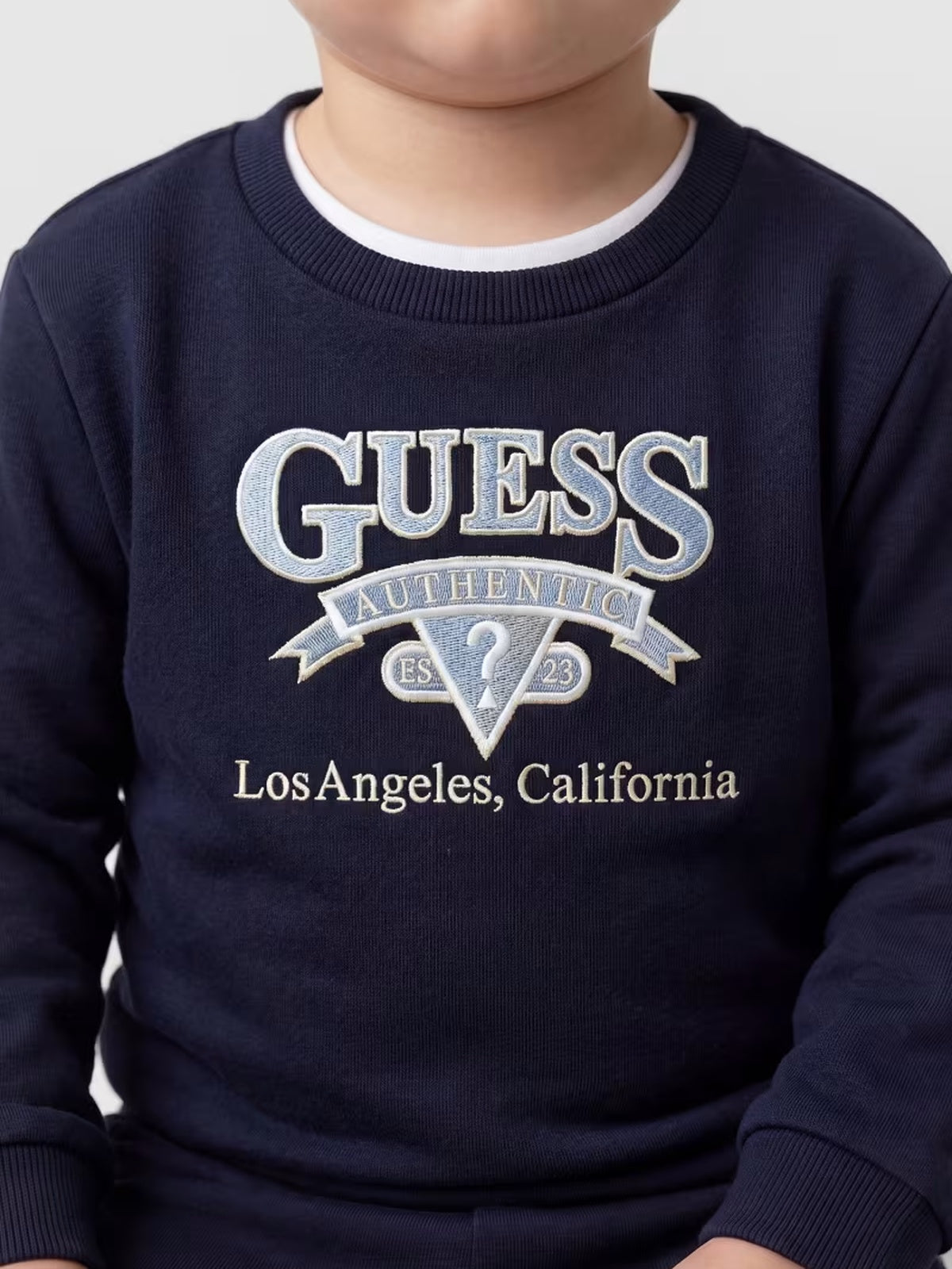 N6YG04K4080/G7V2 GUESS