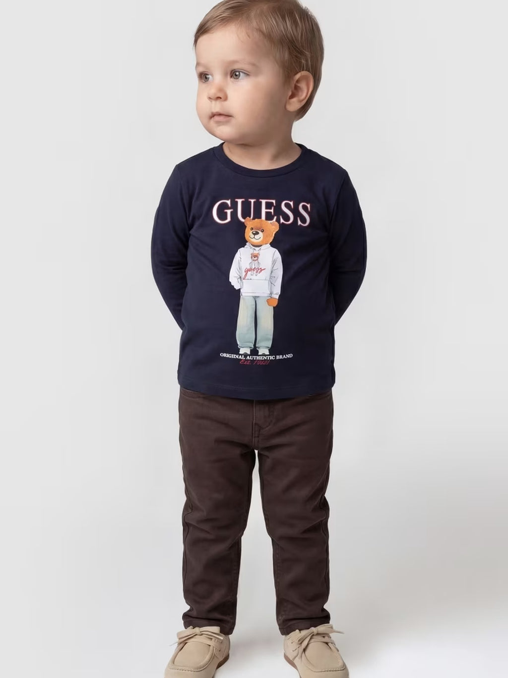 N6YI06K3794/G7V2 GUESS