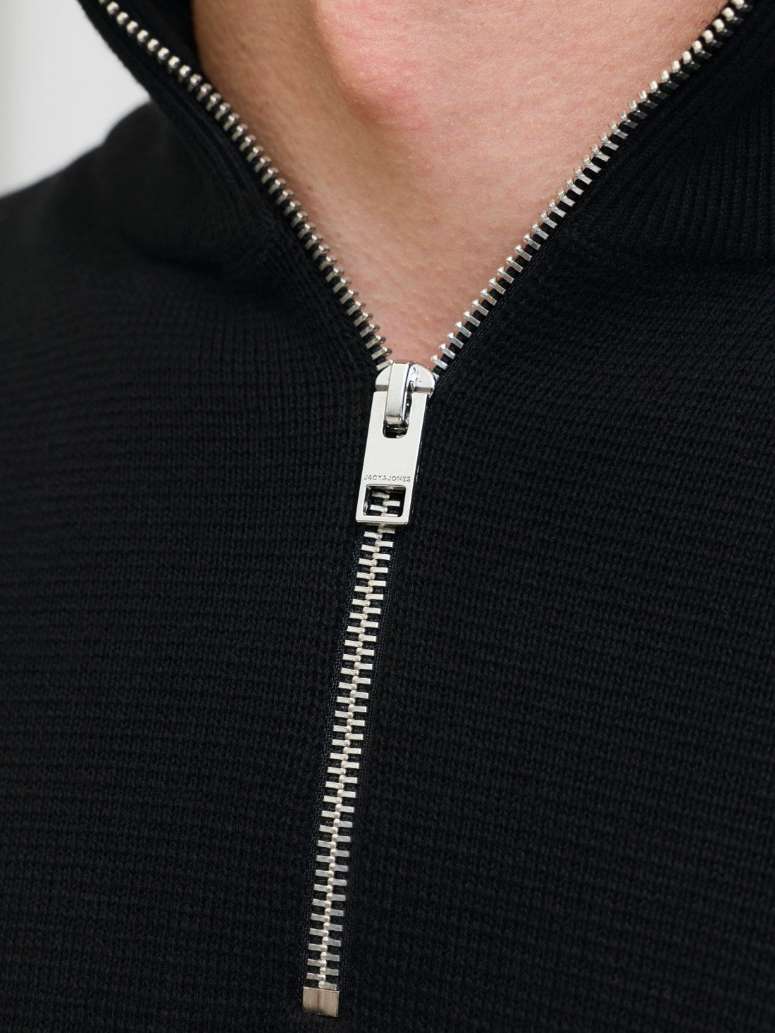 12259664/Black JACK AND JONES