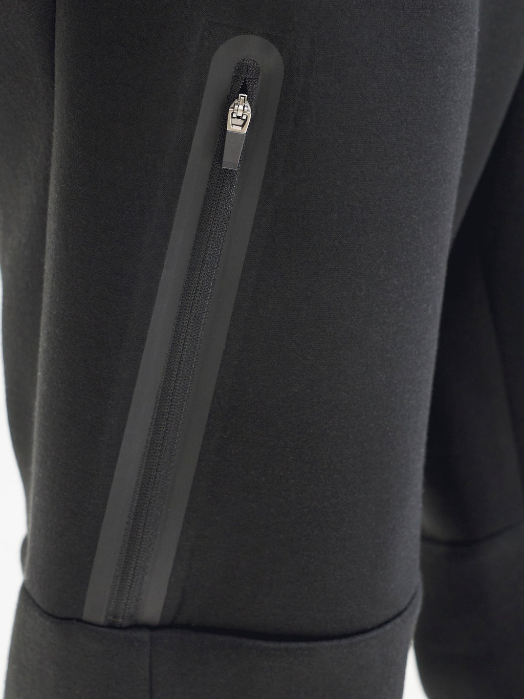 12302913/Black JACK AND JONES