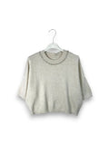 LOVEme Maglia crop manica corta con gioiello sul girocollo