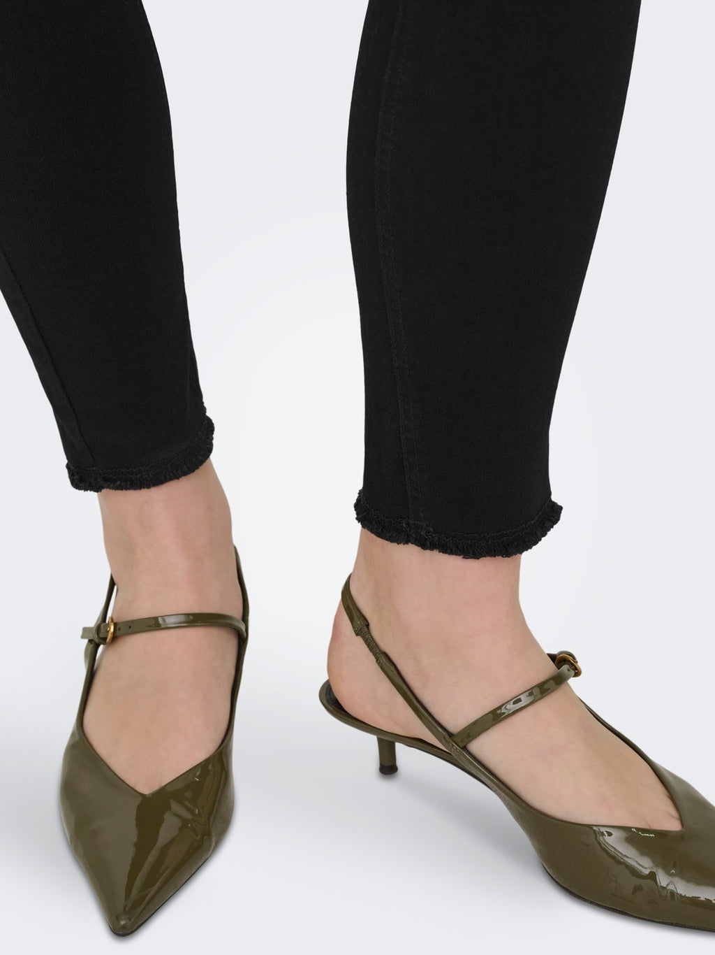 15167313/Black Denim ONLY