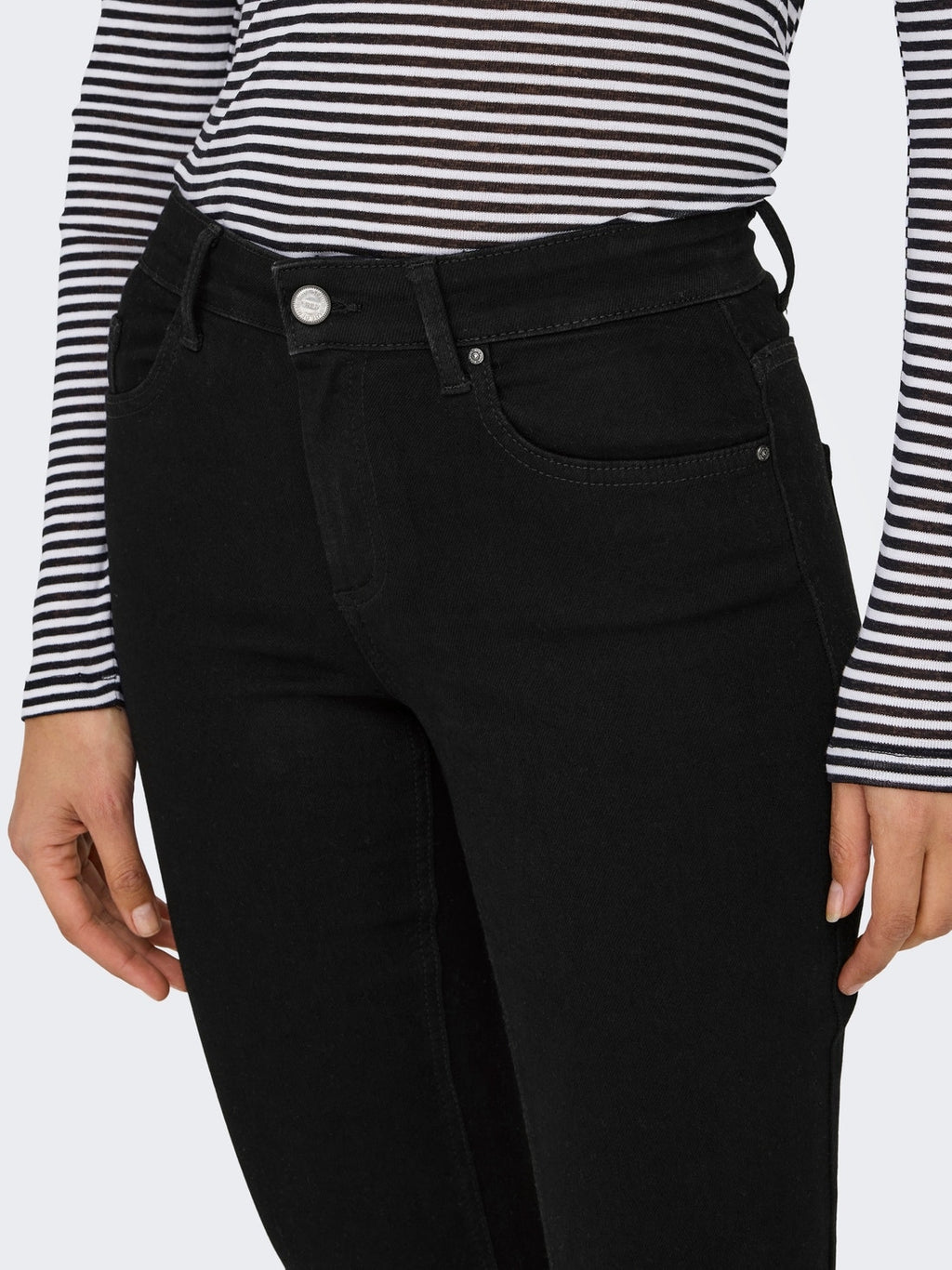 15324908/Black Denim ONLY