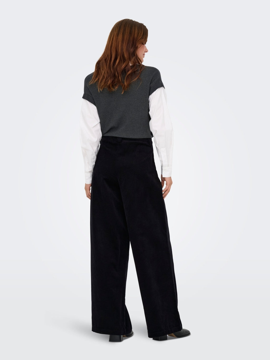 15351309/Black ONLY