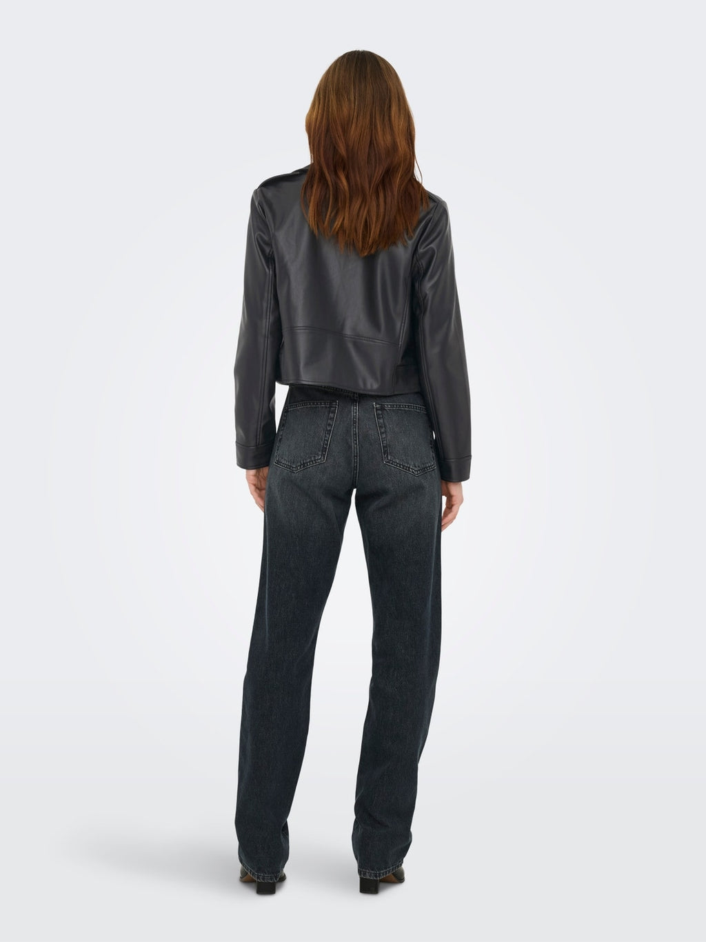 15361396/Black ONLY