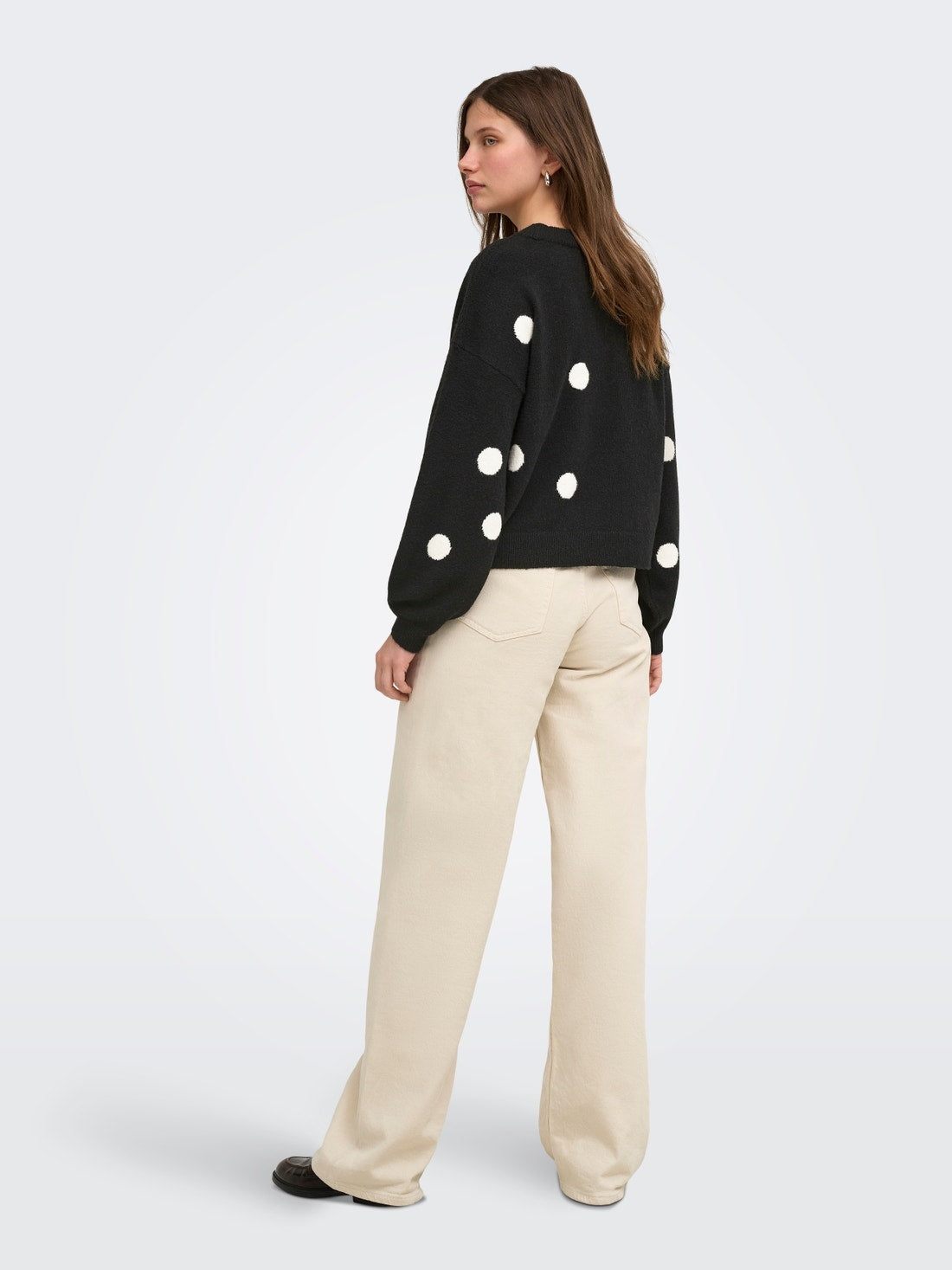 15375856/Black ONLY