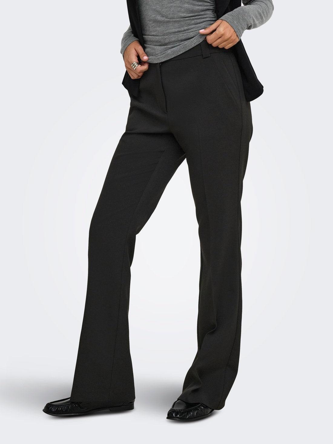 15376978/Black ONLY