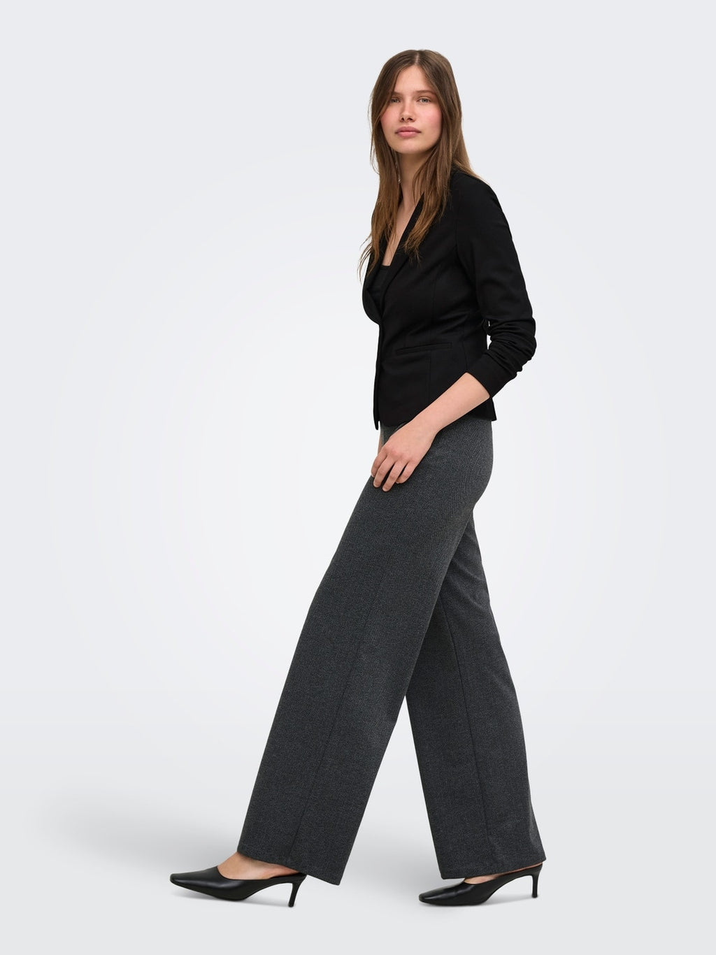 15378782/Black ONLY