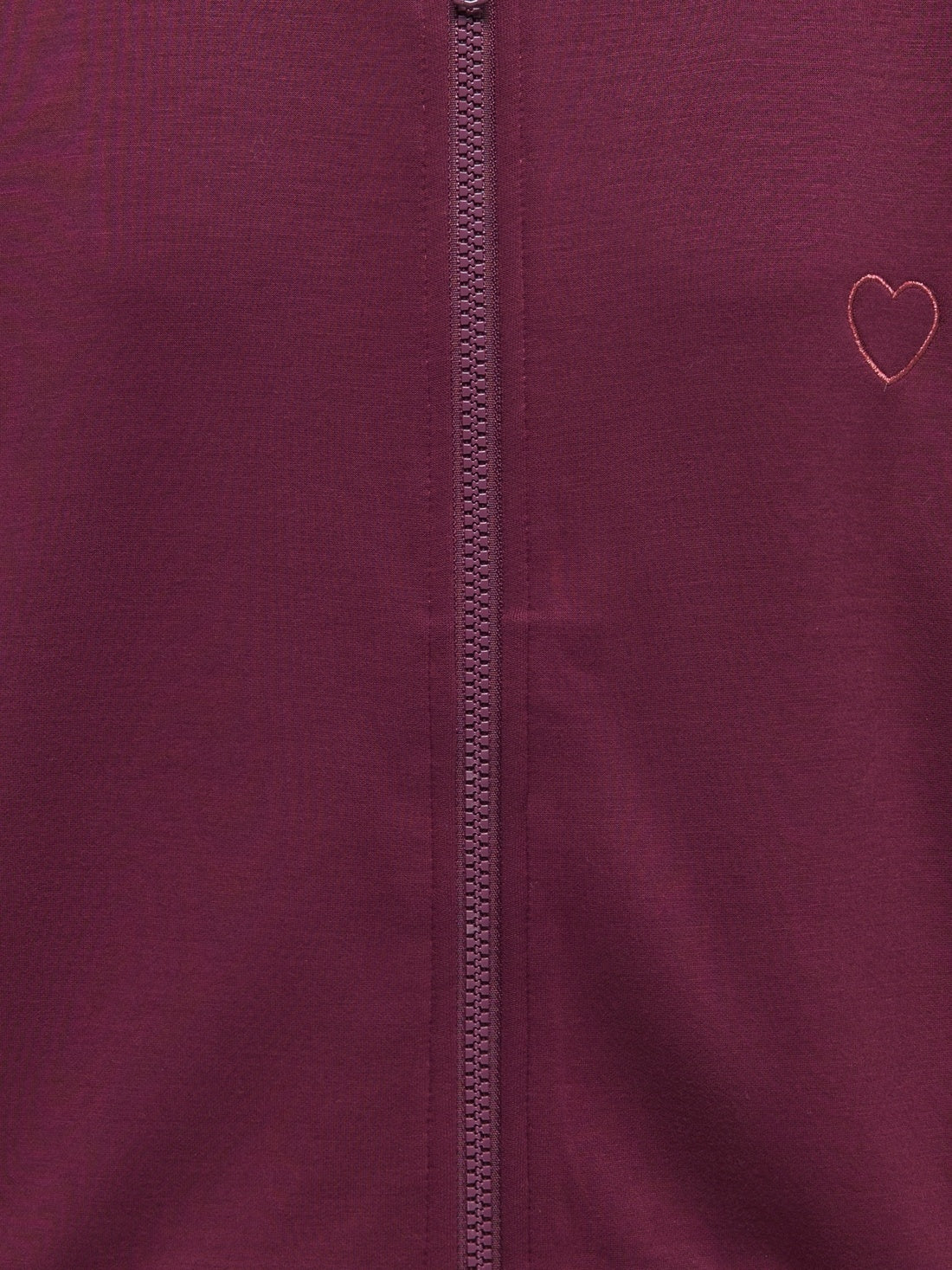 15377560/Fig Fig Emb. Heart ONLY KIDS