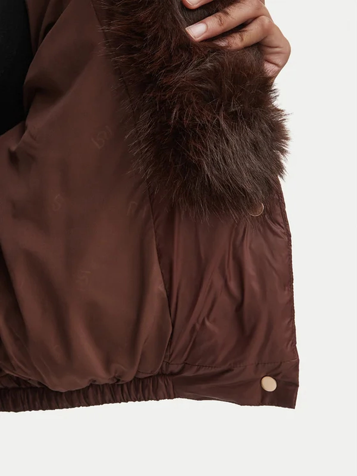 FW26ITA102 CAPP PIUMINO CROP COLLO PELLICCIA 