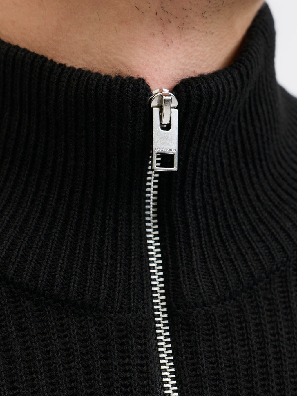 12278920/Black JACK AND JONES