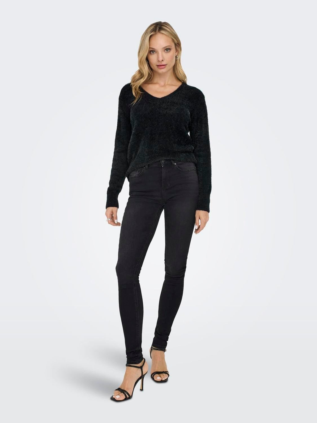 ONLELLA PIUMO LS V-NECK KNT 