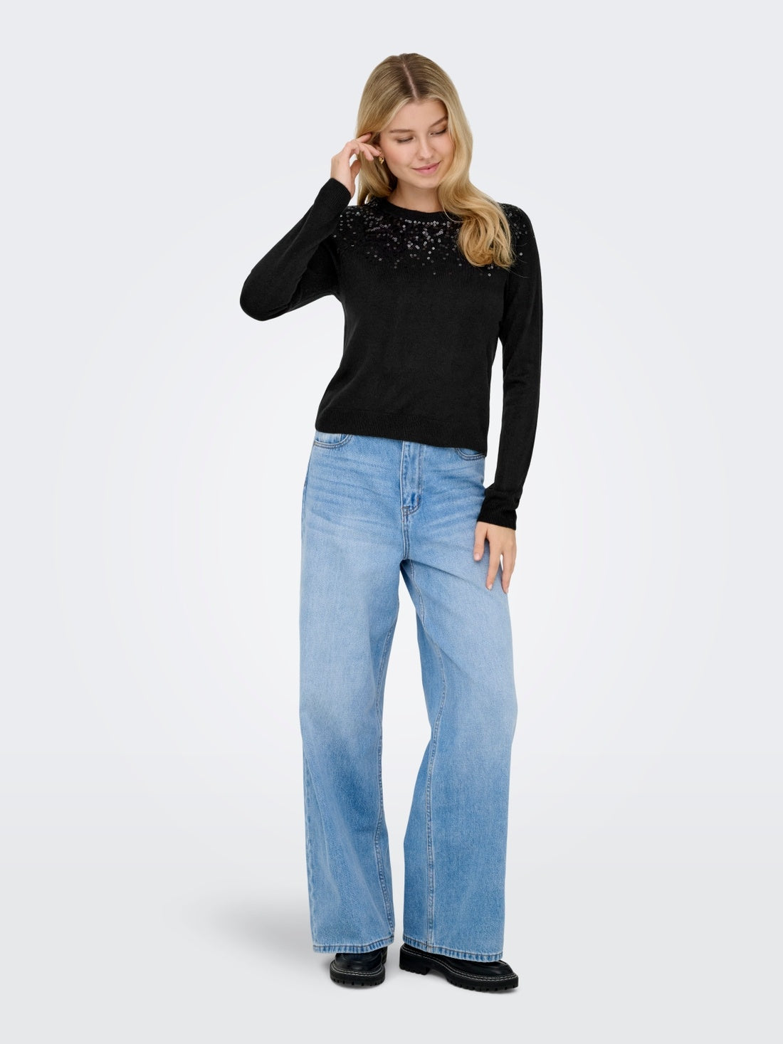 ONLSTARRY LS SEQUIN O-NECK KNT 